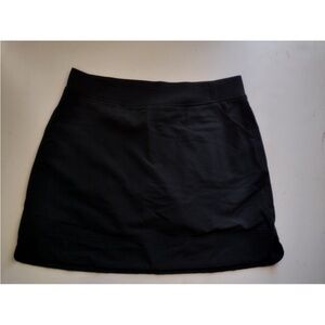 32 Cool Black Women’s Stretch Skort